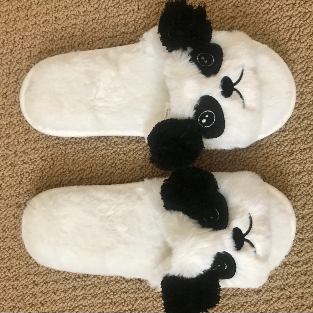 NWT Caramella Bubble Fuzzy Panda Slippers - Picture 3 of 8